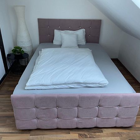 Bequemes Einzelzimmer Im Herzen Von คาสเซล ภายนอก รูปภาพ