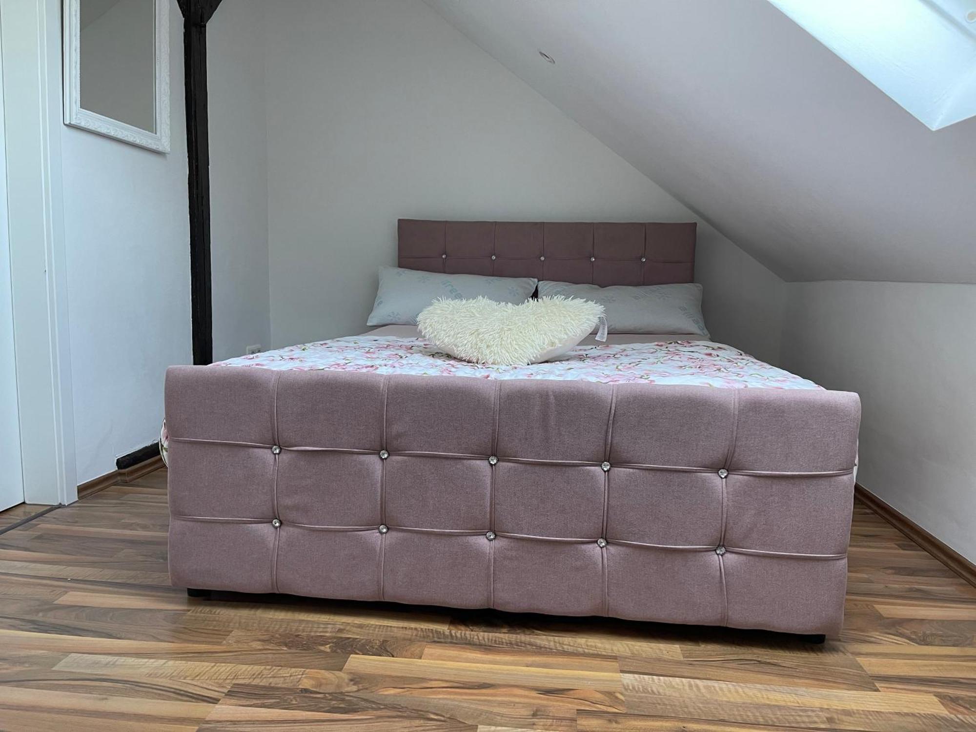 Bequemes Einzelzimmer Im Herzen Von คาสเซล ภายนอก รูปภาพ