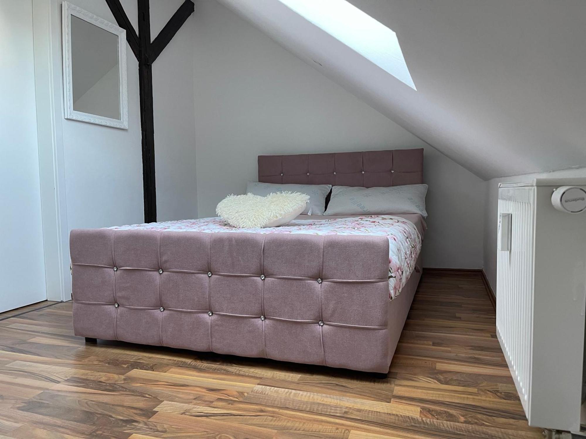 Bequemes Einzelzimmer Im Herzen Von คาสเซล ภายนอก รูปภาพ