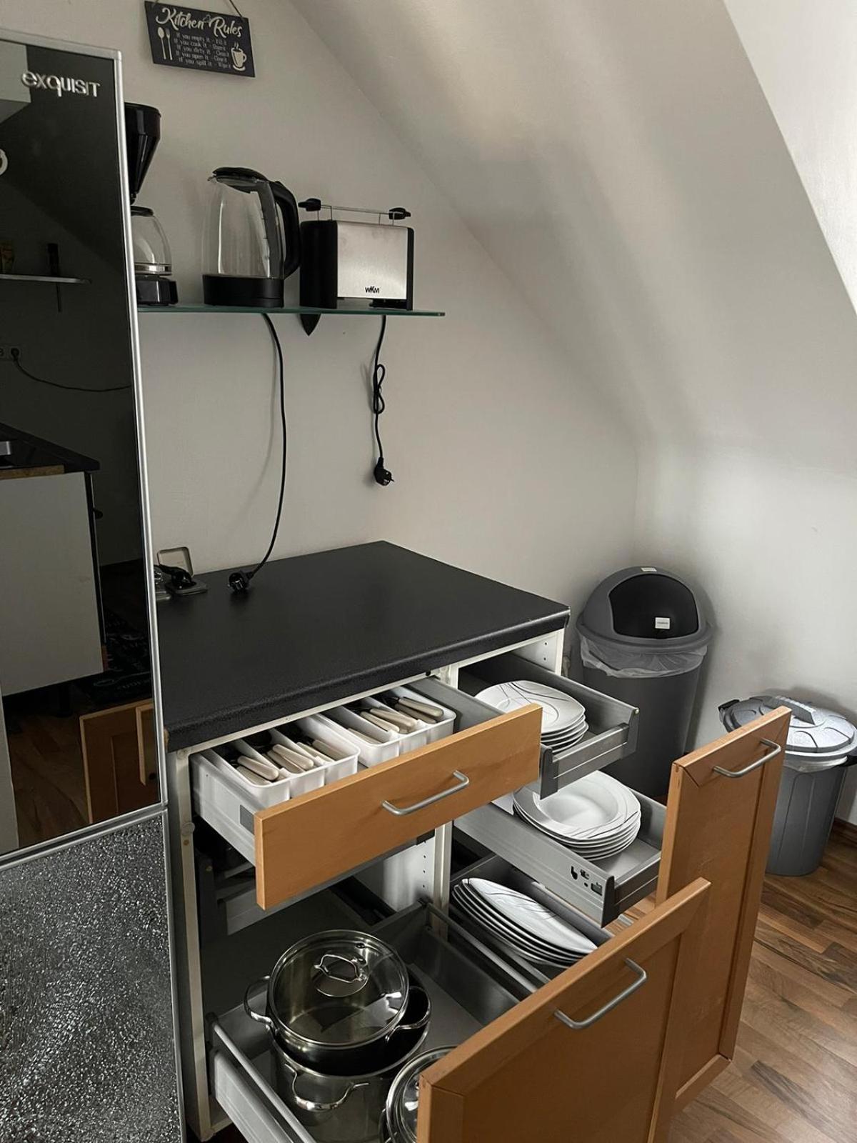 Bequemes Einzelzimmer Im Herzen Von คาสเซล ภายนอก รูปภาพ