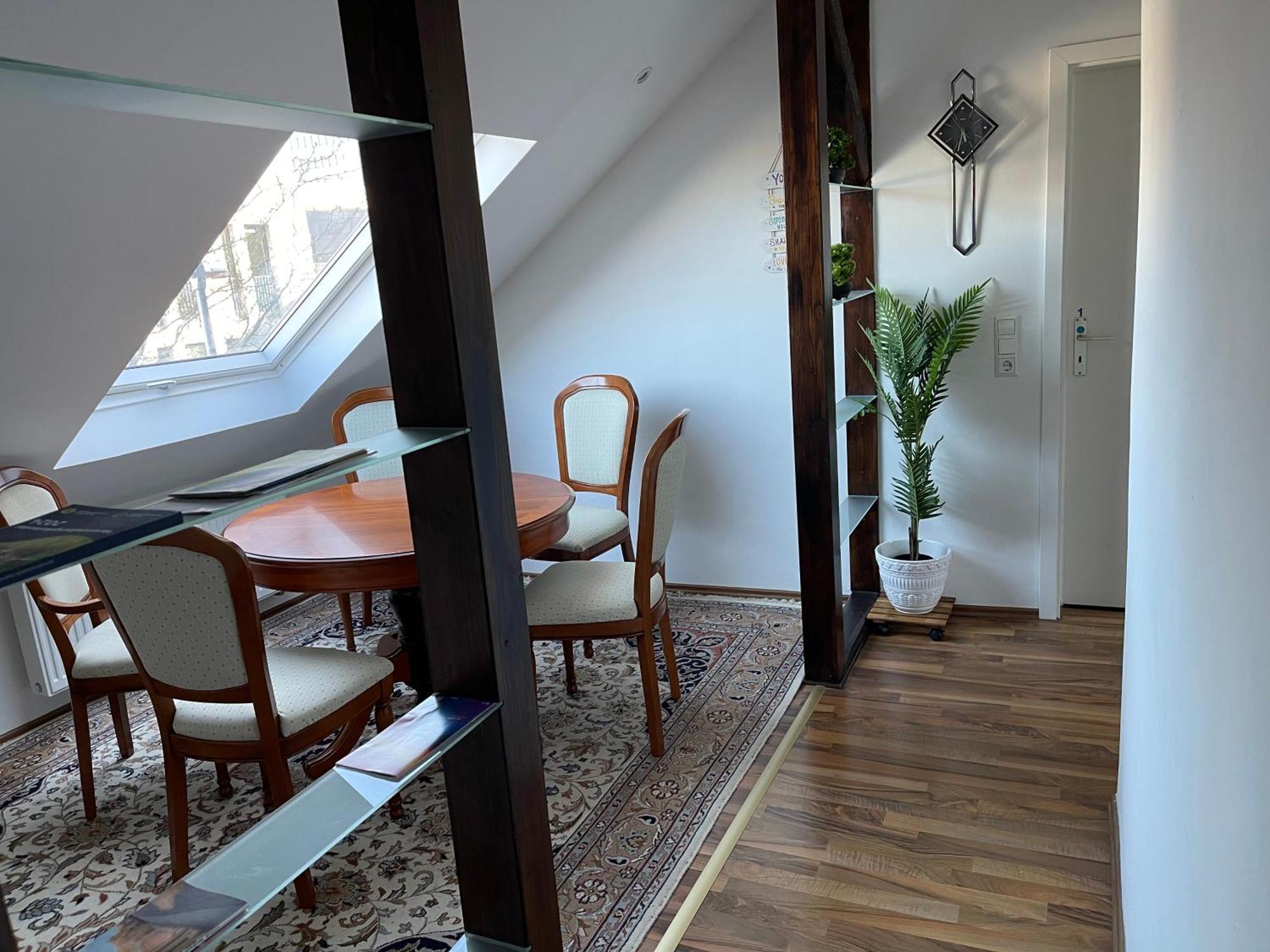 Bequemes Einzelzimmer Im Herzen Von คาสเซล ภายนอก รูปภาพ